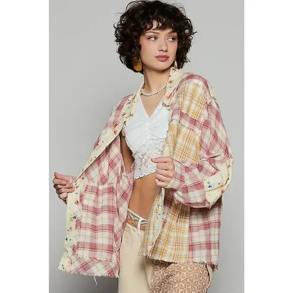 POL Mauve Size Medium Full Sleeve Floral Pattern Woven Plaid Shirt